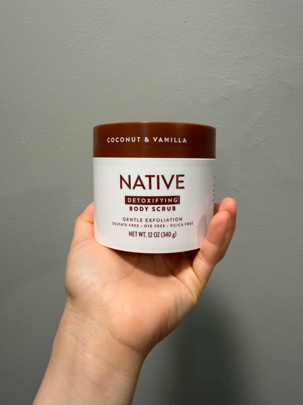 Native Coconut & Vanilla Detoxifying Body Scrub — White/Brown